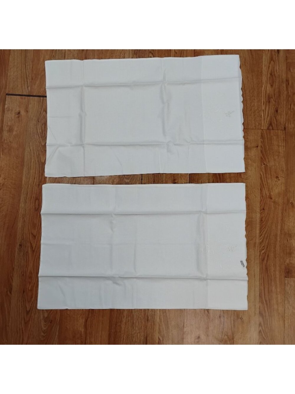 Lillian Vernon 2 White Cotton Standard Pillowcases With Embroidered
